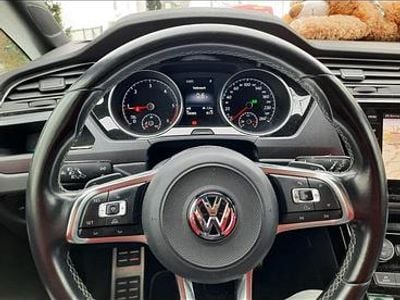 Gebraucht VW Touran Highline 190 PS (139 kW) 2018 Weiß Van / Kleinbus