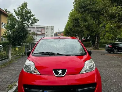 Gebraucht Peugeot 107 Filou 68 PS (50 kW) 2007 Rot Kleinwagen