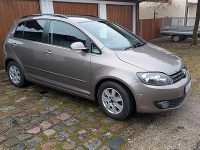 Braun Gebraucht 2010 VW Golf Plus Cross Team Van / Kleinbus | 6.400 € (Fairer Preis)