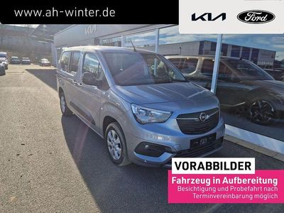 Gebraucht Opel Combo Life Elegance 131 PS (96 kW) 2022 Kontrast grau/quarz silber Van / Kleinbus