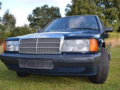 Gebraucht Mercedes 190 109 PS (80 kW) 1992 Blau Limousine