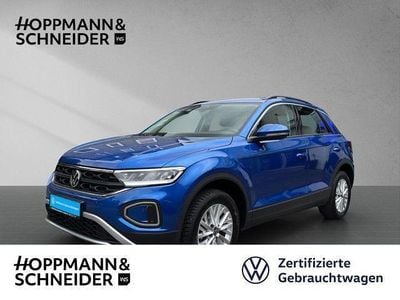 Ravennablau metallic (metallic) Gebraucht 2024 VW T-Roc Life SUV | 29.450 € (Guter Preis)
