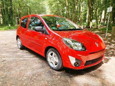 Gebraucht Renault Twingo 70 PS (51 kW) 2011 Rot Kleinwagen