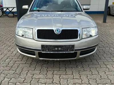 Gebraucht Skoda Superb Elegance 193 PS (141 kW) 2003 Beige Limousine