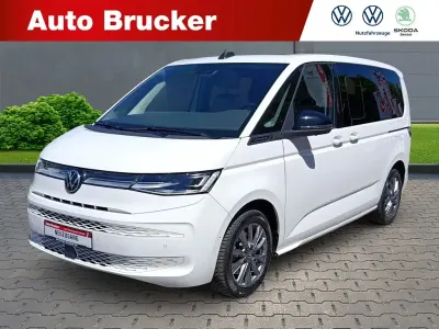 Gebraucht VW Multivan Life 218 PS (160 kW) 2022 Weiss Van / Kleinbus