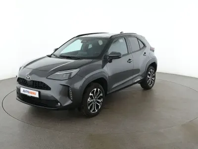Gebraucht Toyota Yaris Cross Team 131 PS (96 kW) 2024 Grau SUV