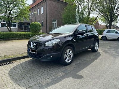 gebraucht Nissan Qashqai 2.0 dCi DPF/4x4/AUT./NAVI/Kam./Klima