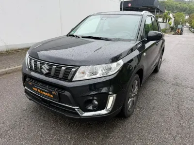 Używany Suzuki Vitara Comfort+ 140 KM (102 kW) 2019 Czarny SUV