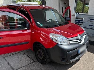 Begagnad Renault Kangoo 75 HK (55 kW) 2014 Röd Minibuss