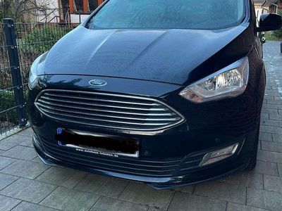 Schwarz Gebraucht 2016 Ford Grand C-Max Titanium Van / Kleinbus | 8.450 € (Guter Preis)