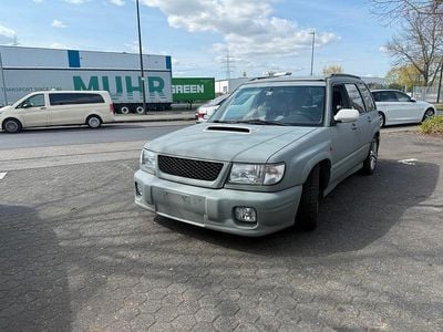 Usata Subaru Forester 177 CV (130 kW) 1999 Grigio SUV