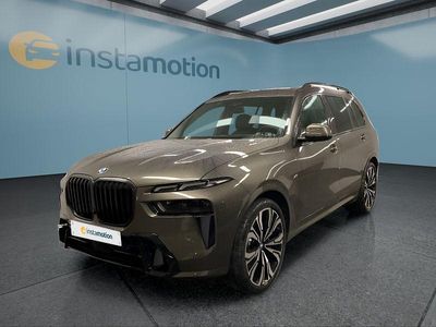 Nuova BMW X7 M Sport 340 CV (250 kW) 2025 Grigio SUV