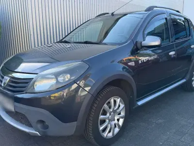Gebraucht Dacia Sandero Stepway 87 PS (63 kW) 2010 Grau Limousine
