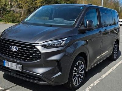 Gebraucht Ford Tourneo Titanium X 170 PS (125 kW) 2025 Grau Van / Kleinbus