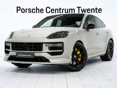 Gebraucht Porsche Cayenne Turbo E-Hybrid 740 PS (544 kW) 2024 Beige SUV