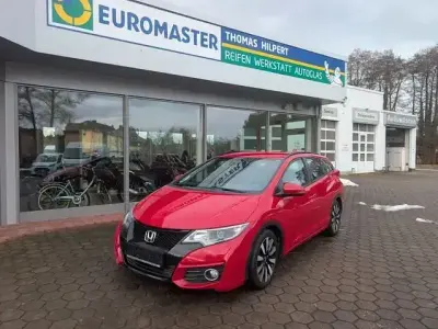 Gebraucht Honda Civic Elegance 141 PS (103 kW) 2016 Rot Kombi