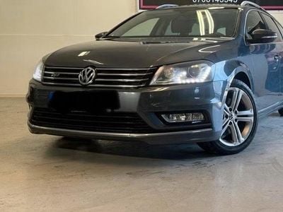 Usata VW Passat R-line 177 CV (130 kW) 2014 Grigio Station wagon