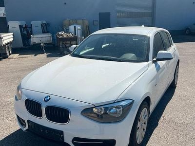 Gebraucht BMW 114 102 PS (75 kW) 2013 Weiß Kleinwagen