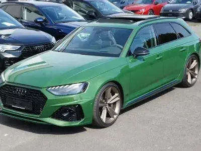 Gebraucht Audi RS4 Sport 450 PS (330 kW) 2022 Grün Kombi