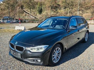 Gebraucht BMW 320 Advantage 190 PS (139 kW) 2019 Schwarz Kombi