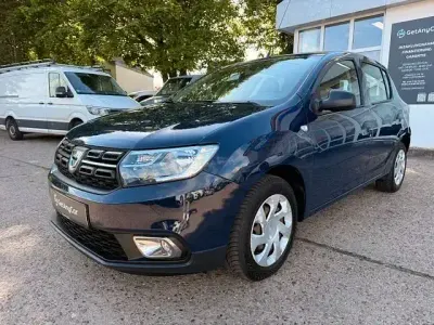 Używany Dacia Sandero Essentiel 73 KM (53 kW) 2019 Niebieski Hatchback