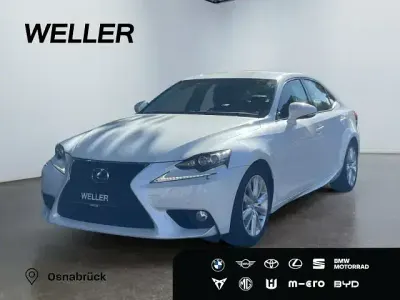 Gebraucht Lexus IS300h Luxury Line 223 PS (164 kW) 2015 Weiss Limousine