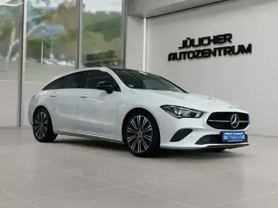 Gebraucht Mercedes CLA200 Shooting Brake 163 PS (119 kW) 2021 Weiß Kombi