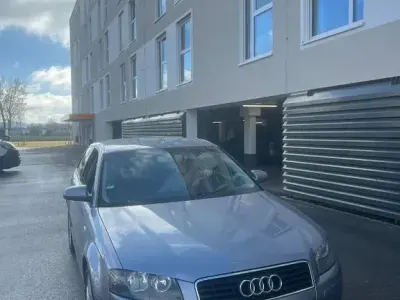 Gebraucht Audi A3 Ambiente 140 PS (102 kW) 2003 Grau Kleinwagen