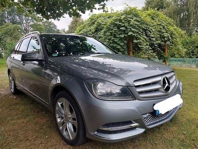 Gebraucht Mercedes C180 Avantgarde 156 PS (114 kW) 2013 Grau Kombi