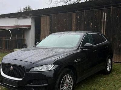 Gebraucht Jaguar F-Pace 180 PS (132 kW) 2019 Schwarz SUV