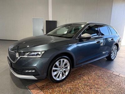 Gebraucht Skoda Octavia Scout 4x4 200 PS (147 kW) 2021 Grau Kombi