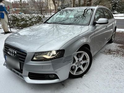 Silber Gebraucht 2012 Audi A4 Ambition Kombi | 7.650 € (Guter Preis)