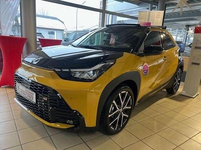 Mustard yellow /dach schwarz Neu 2026 Toyota Aygo X Sport SUV | 29.365 € (Teuer)