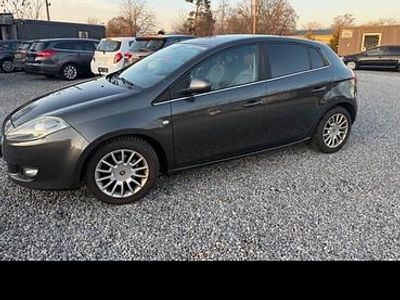 Gebraucht Fiat Bravo 105 PS (77 kW) 2011 Grau Kleinwagen
