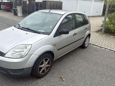 Gebraucht 2003 Ford Fiesta Kleinwagen | 2.000 € (Fairer Preis)