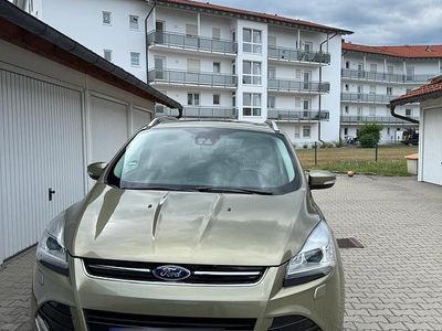 Gebraucht Ford Kuga 180 PS (132 kW) 2014 Grün SUV