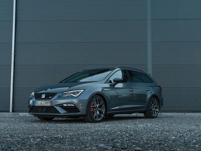 Usata Seat Leon ST 4Drive 300 CV (220 kW) 2018 Grigio Station wagon