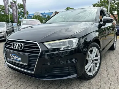 Gebraucht Audi A3 Basis 150 PS (110 kW) 2019 Schwarz Limousine