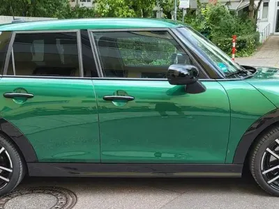 Gebraucht Mini John Cooper Works 204 PS (150 kW) 2025 Grün Kleinwagen