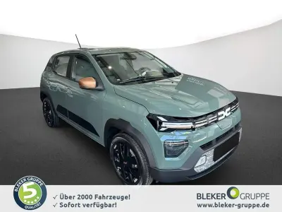 Nouă Dacia Spring Extreme 47 kW (65 CP) 2025 Verde Hatchback