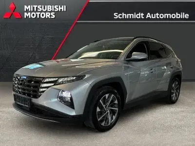 Gebraucht Hyundai Tucson Trend 136 PS (100 kW) 2023 Shimmering silver SUV
