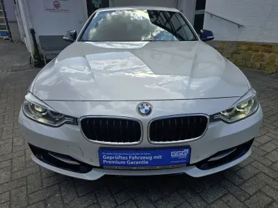 Gebraucht BMW 316 Sport Line 136 PS (100 kW) 2013 Weiß Limousine