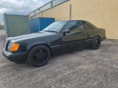 Gebraucht Mercedes 230 136 PS (100 kW) 1990 Schwarz Coupé