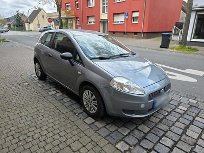Second-hand Fiat Grande Punto 65 CP (47 kW) 2006 Argintiu Hatchback