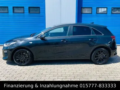 Gebraucht Kia Ceed Play 99 PS (72 kW) 2020 Schwarz Kleinwagen