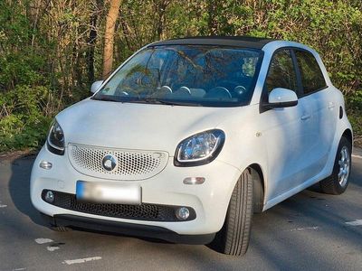 Begagnad Smart ForFour Passion 71 HK (52 kW) 2015 Vit Halvkombi