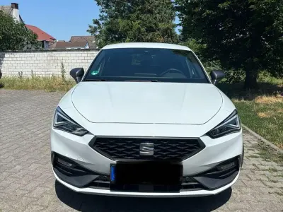 Gebraucht Seat Leon FR 150 PS (110 kW) 2022 Weiß Limousine