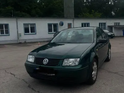 Gebraucht VW Bora 101 PS (74 kW) 1998 Grün Limousine