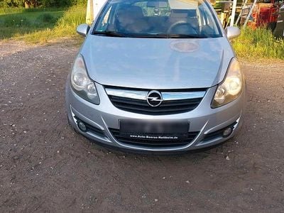 Gebraucht Opel Corsa 90 PS (66 kW) 2008 Silber Kleinwagen