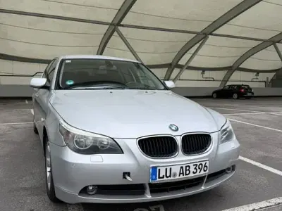 Gebraucht BMW 520 170 PS (125 kW) 2004 Silber Limousine